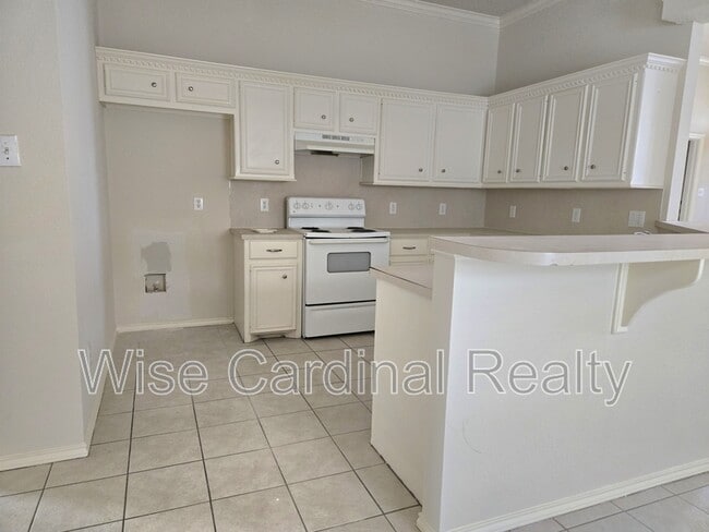 5122 Aberdeen Ave in Lubbock, TX - Building Photo - Building Photo