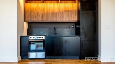 Duffield Street in Brooklyn, NY - Foto de edificio - Building Photo