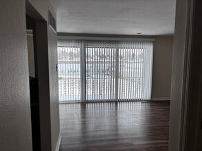 625 E Harbor St in Oscoda, MI - Foto de edificio - Building Photo