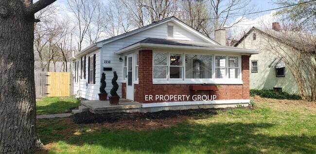 property at 2212 Mapleton Ct