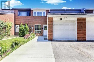 7 Sachems Pl in Toronto, ON - Building Photo