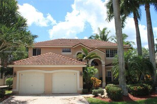 2568 Jardin Pl in Weston, FL - Building Photo