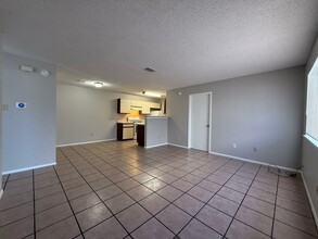 2120-2122 Andover Dr in Round Rock, TX - Foto de edificio - Building Photo