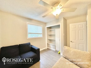 11 Melinda Crescent in Barrie, ON - Building Photo - Building Photo
