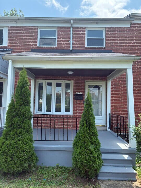 4705 Williston St in Baltimore, MD - Building Photo