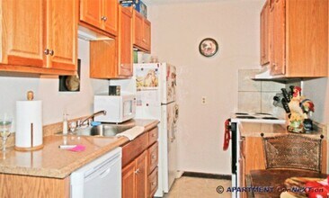 919 Johnson St, Unit 1 in La crosse, WI - Building Photo - Building Photo