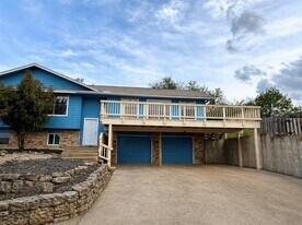 21003 Boggy Ford Rd in Lago Vista, TX - Building Photo