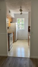 2081 Renaissance Blvd, Unit 207 in Miramar, FL - Building Photo - Building Photo