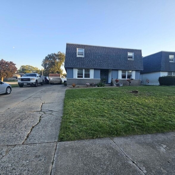 property at 501 W Farragut St