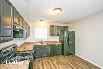 10746 Sterling Apple Dr in Indianapolis, IN - Building Photo - Building Photo