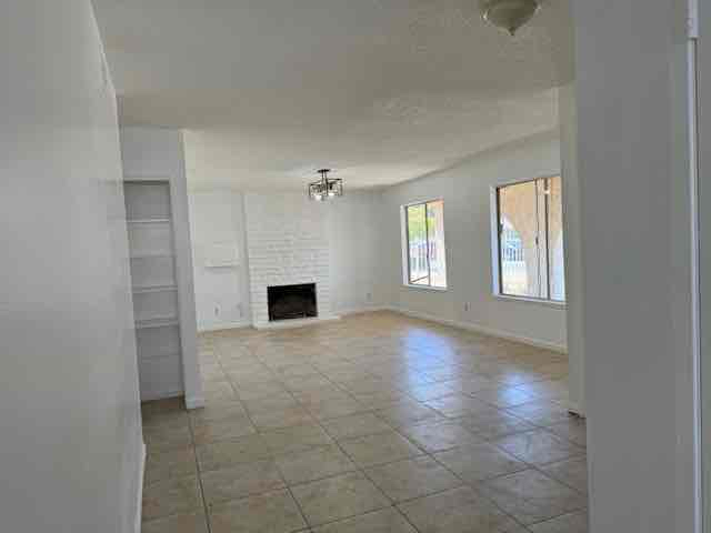 37754 26th St E in Palmdale, CA - Building Photo - Building Photo