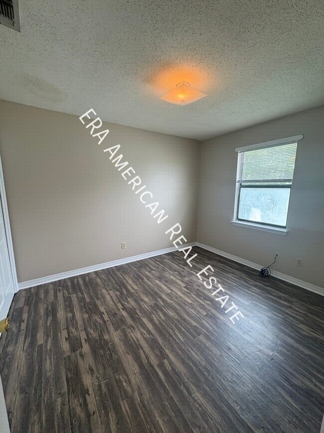 520 Landview Dr in Fort Walton Beach, FL - Building Photo - Building Photo