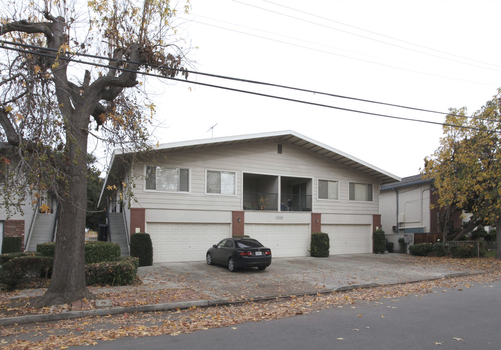 1555 Alta Glen Dr in San Jose, CA - Building Photo