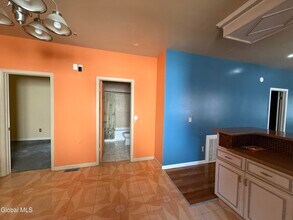 1017 Hegeman St-Unit -1st Floor in Schenectady, NY - Building Photo - Building Photo