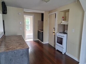 96 Calmar St in Brockton, MA - Building Photo - Building Photo