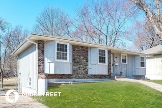 13214 Lowell Ave in Grandview, MO - Building Photo - Building Photo