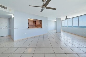 7135 Collins Ave, Unit 615 in Miami, FL - Building Photo - Building Photo