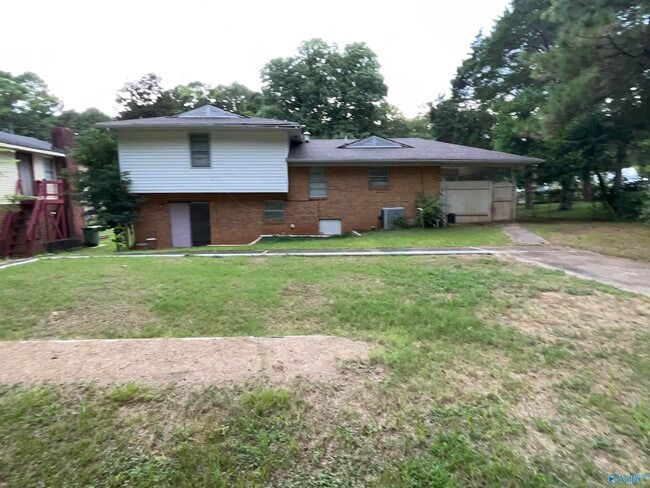2514 Scenic View Dr NW in Huntsville, AL - Building Photo - Building Photo
