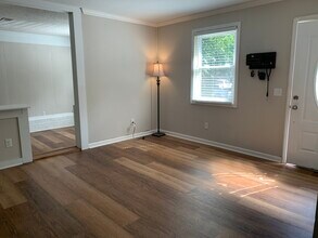 322 Westgate Dr in West Columbia, SC - Building Photo - Building Photo