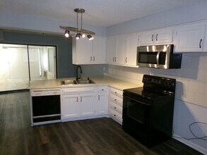 218 Lamplighter Cir in Winston-Salem, NC - Building Photo - Building Photo