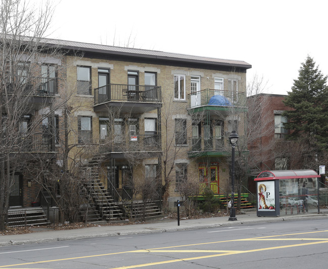 6066 du Parc in Montréal, QC - Building Photo - Primary Photo