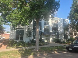 918 S Pennsylvania St, Unit Apt 107 in Denver, CO - Building Photo