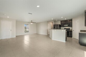 1172 Moyle Way in Mascotte, FL - Building Photo - Building Photo