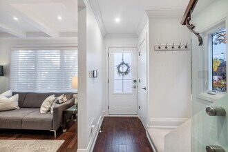 131 Glenvale Blvd in Toronto, ON - Building Photo - Building Photo