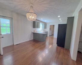 330 Lisa Bella Ln in Eubank, KY - Building Photo - Building Photo