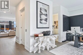 35 Lou Parsons Wy in Mississauga, ON - Building Photo - Building Photo