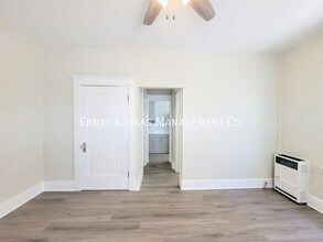 135 Bonito Ave in Long Beach, CA - Building Photo - Building Photo