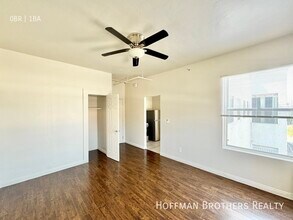 1318 S Pacific Ave in Los Angeles, CA - Foto de edificio - Building Photo