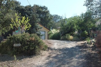 22800 Retreat Pl in Tehachapi, CA - Building Photo - Building Photo