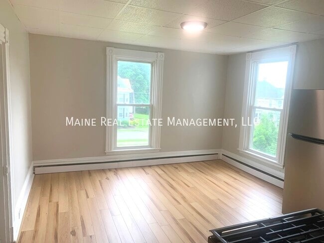 43 Fling St in Brewer, ME - Building Photo - Building Photo