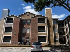 4200 Thornbriar Ln in Orlando, FL - Building Photo