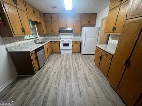 1866 Woodlawn Rd in Covington, GA - Building Photo - Building Photo