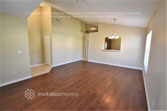 10500 Petaloma Dr in Orlando, FL - Building Photo - Building Photo