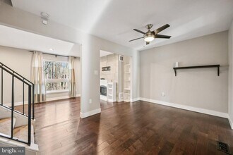 7849 Briardale Terrace in Rockville, MD - Building Photo - Building Photo