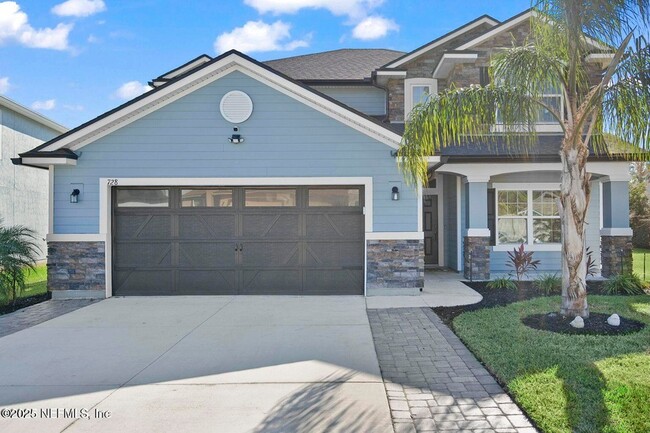 728 Sycamore Wy