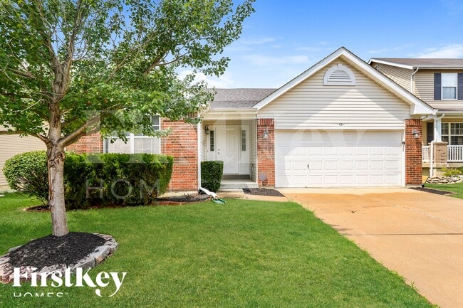 property at 121 Brookfield Blvd