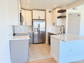 24033 Vista Corona in Dana Point, CA - Building Photo - Building Photo