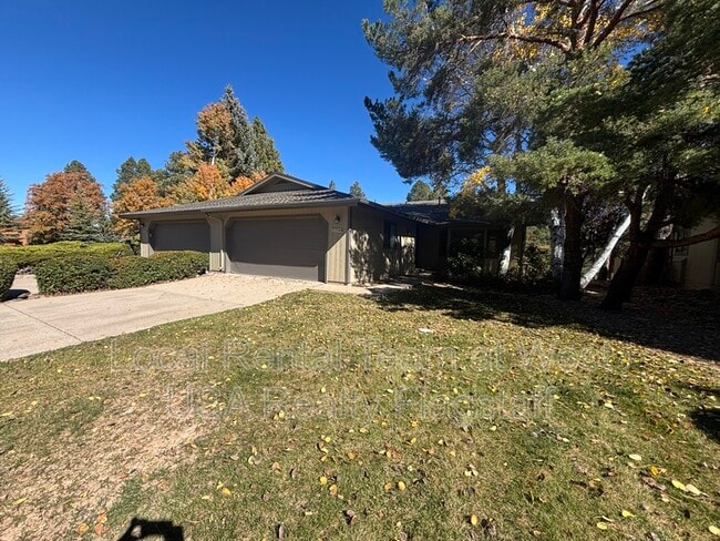 property at 2340 N Plateau Dr