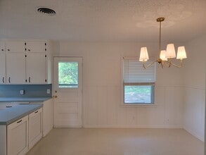 2025 Mountainview Dr in Waco, TX - Building Photo - Building Photo