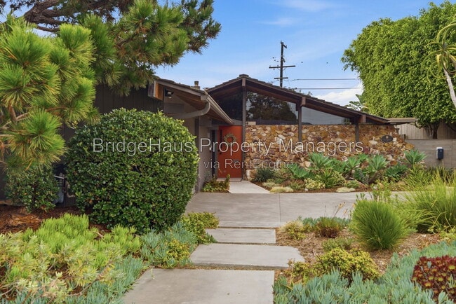 property at 1541 Garrison Pl