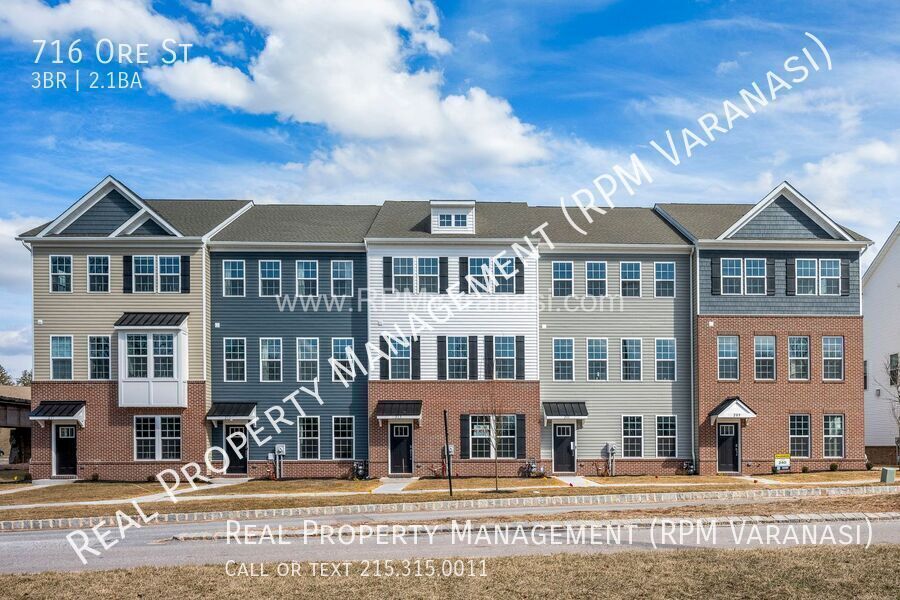 716 Ore St in Phoenixville, PA - Building Photo