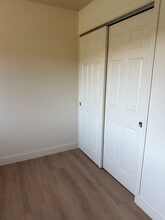 146 E Romie Ln in Salinas, CA - Building Photo - Building Photo