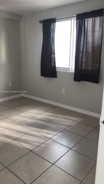 2401 NW 23rd St in Miami, FL - Building Photo - Building Photo
