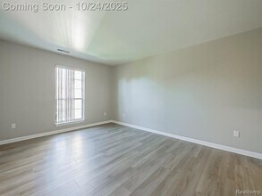 8208 Chesapeake Cir in Commerce Township, MI - Building Photo - Building Photo