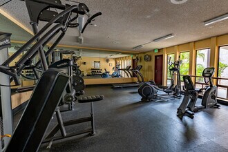 6780 Friars Rd in San Diego, CA - Building Photo - Building Photo