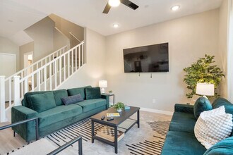 16601 N Parkview Pl in Surprise, AZ - Building Photo - Building Photo